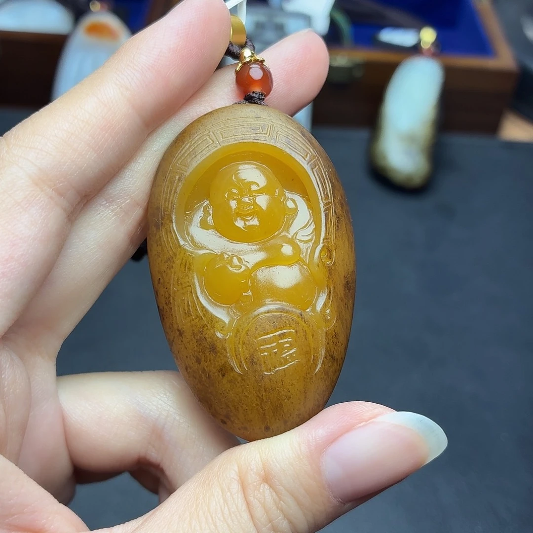 东***美颈饰未镶嵌和田玉N