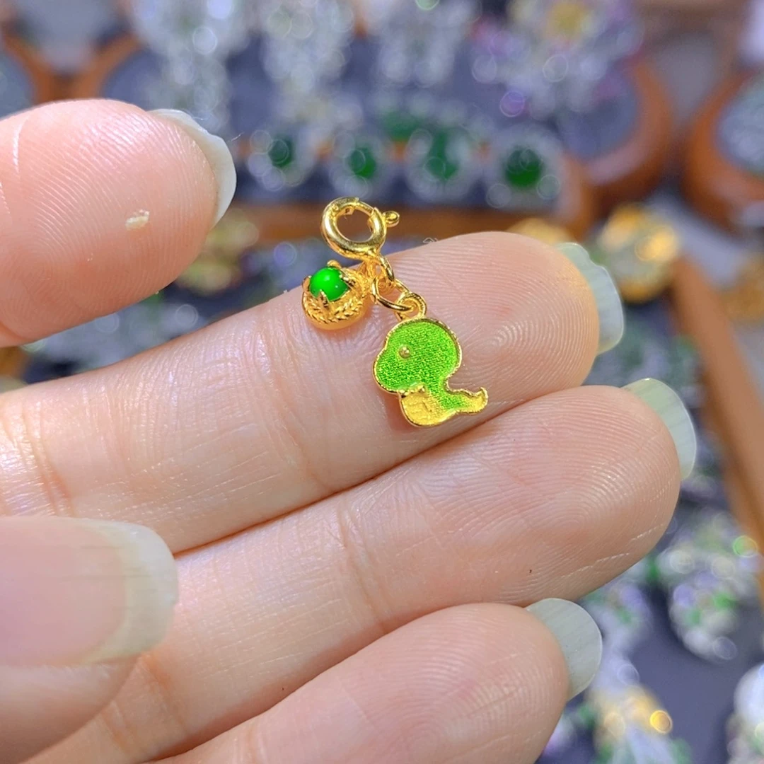 翡翠颈饰银S925镶嵌天然翡翠