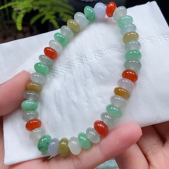 翡翠挂件未镶嵌珠链