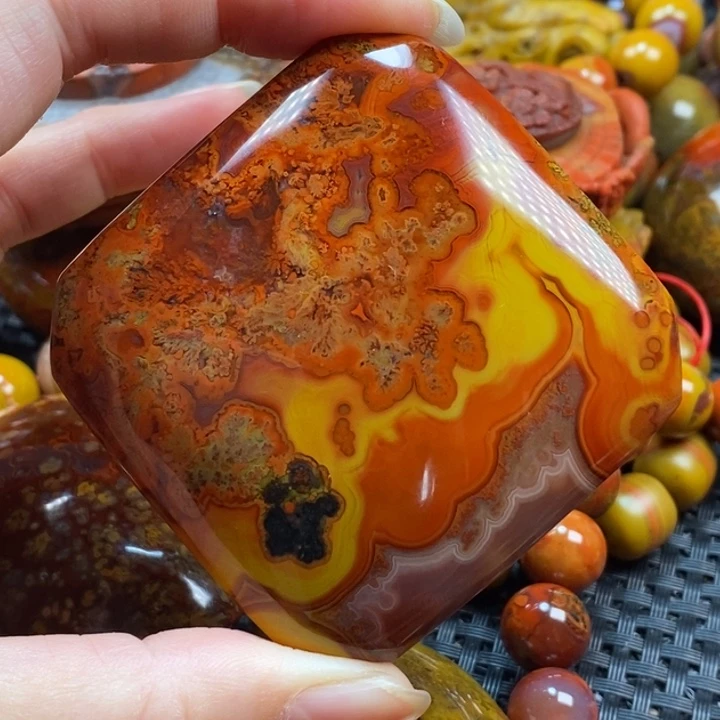 玛瑙/玉髓颈饰未镶嵌