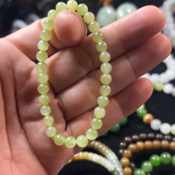 和田玉未镶嵌手串