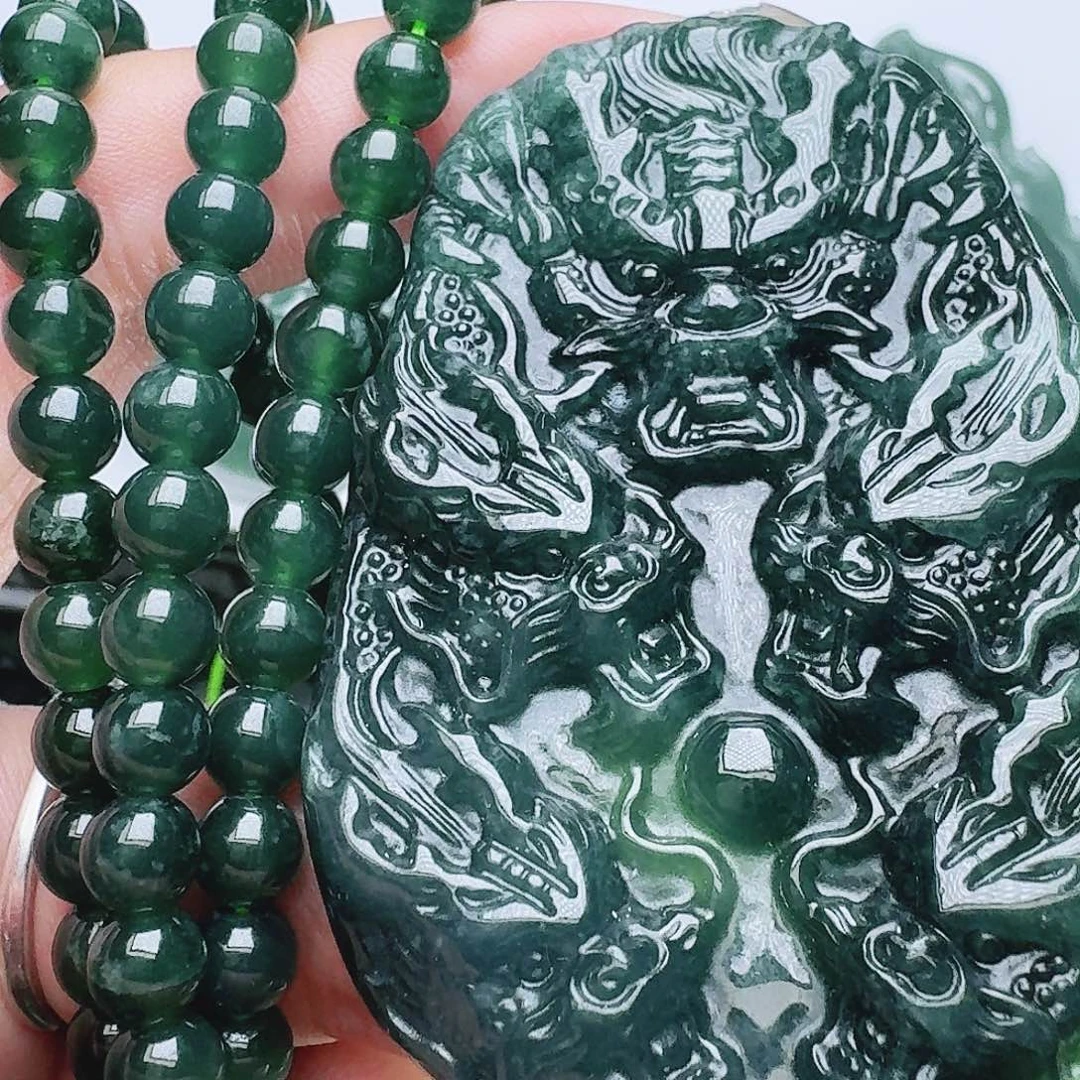 翡翠未镶嵌颈饰111