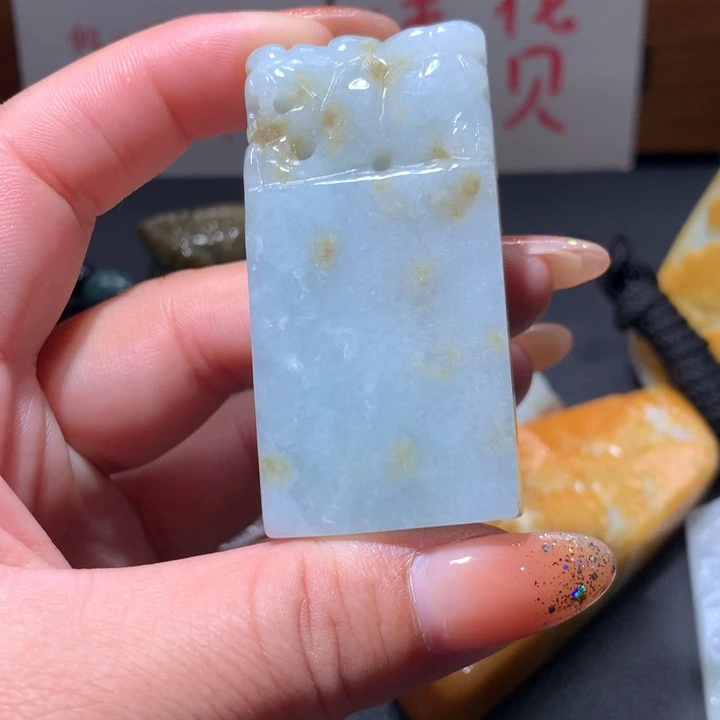 翡翠未镶嵌颈饰保真天然A货翡翠