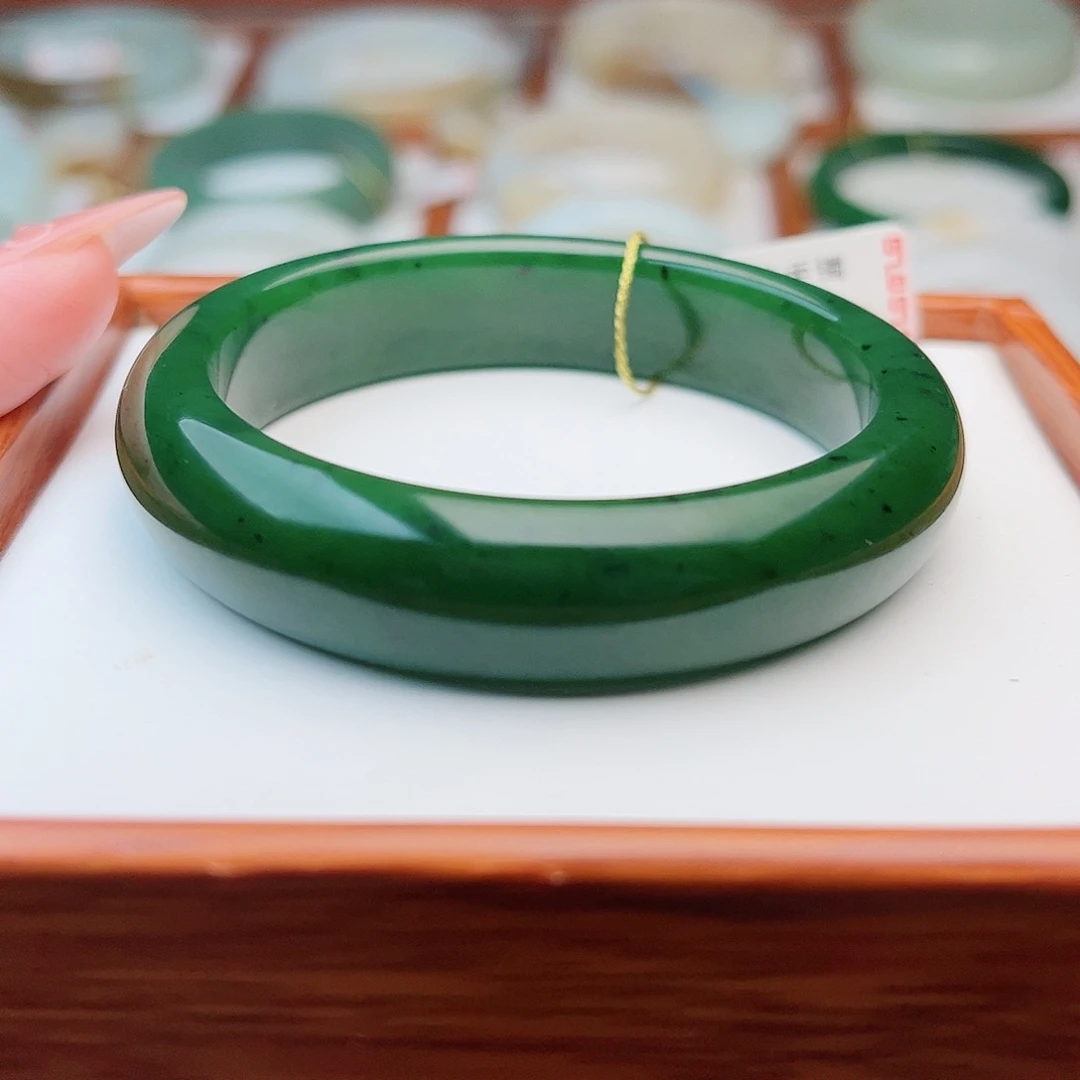 和田玉未镶嵌手镯52