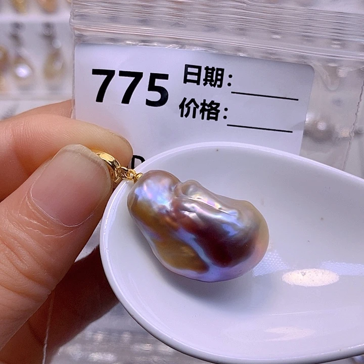 淡水珍珠未镶嵌颈饰