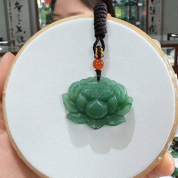 密玉（石英质玉）未镶嵌颈饰