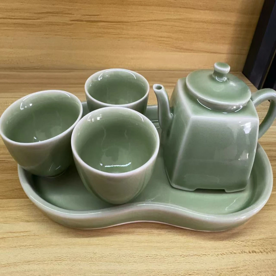 陶瓷集合（茶盏、小碗、小盘子、将军盔）