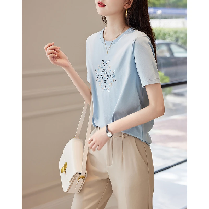 【重百专属】德·玛纳绣花棉质女式t恤新款圆领微弹几何对称短袖t恤