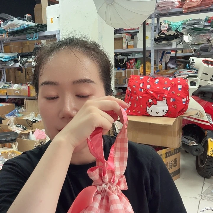 PU箱包收纳箱等物品