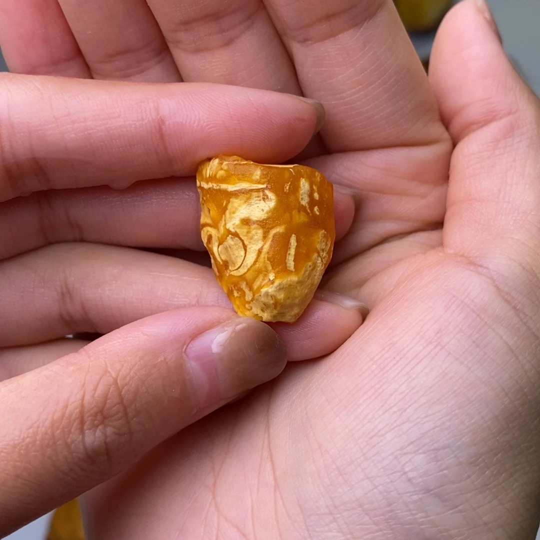 定制琥珀天然蜜蜡