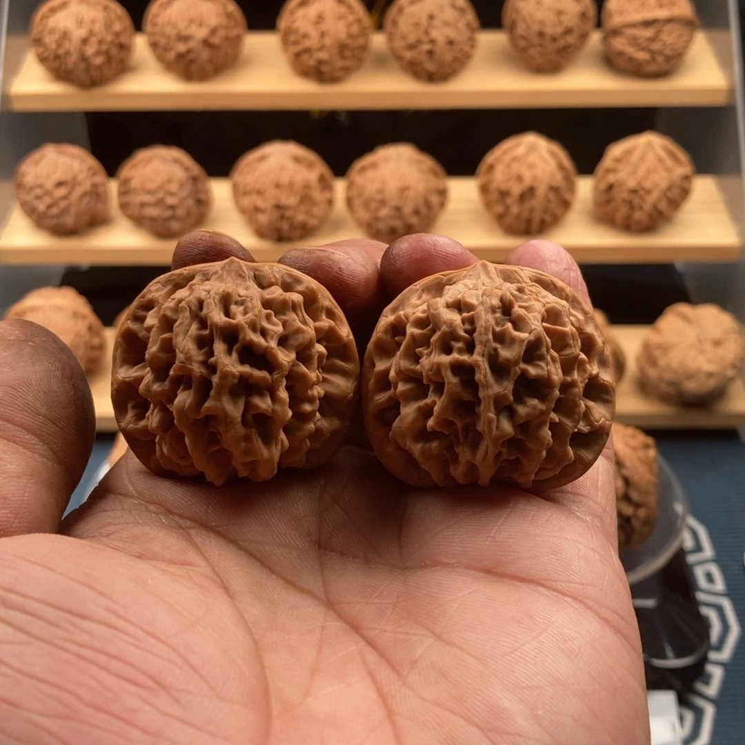 晚***安文玩核桃把件39.5秦闷