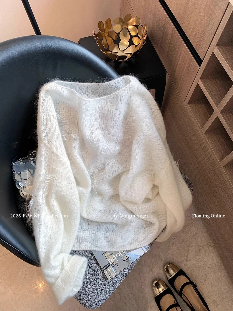 慵懒风钉珠白色套头毛衣女装2025秋季新款温柔气质软糯宽松针织衫