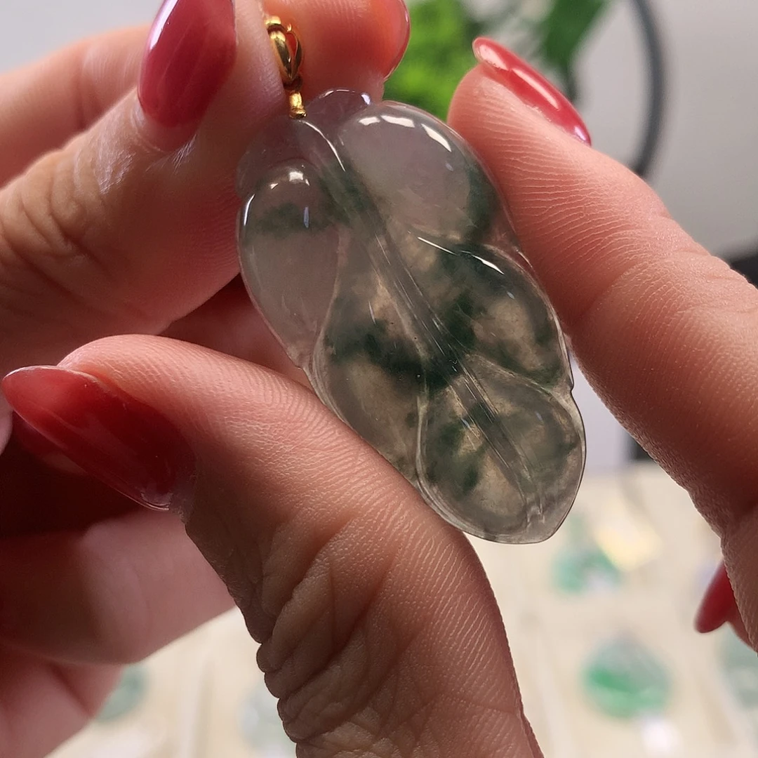 翡翠未镶嵌颈饰天然翡翠A货叶子