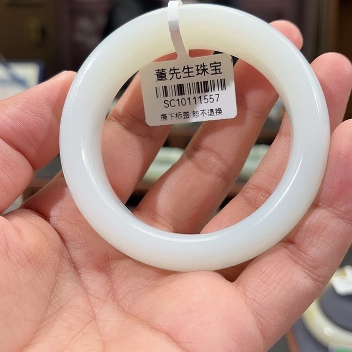 都***见和田玉（白玉）未镶嵌手镯