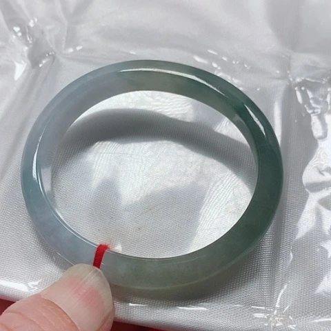 翡翠未镶嵌手镯缅甸翡翠手镯