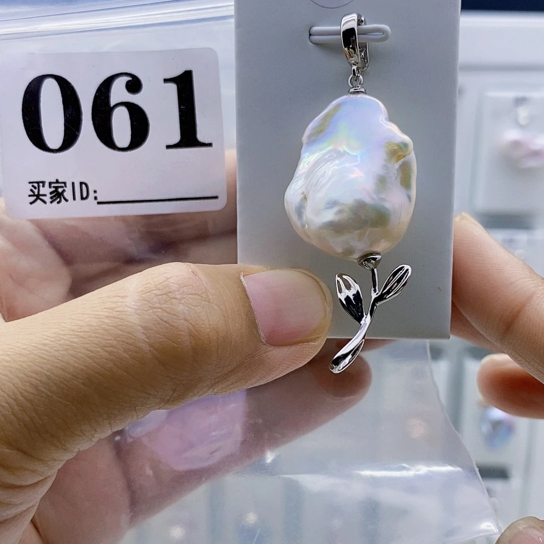 钛钢颈饰淡水珍珠