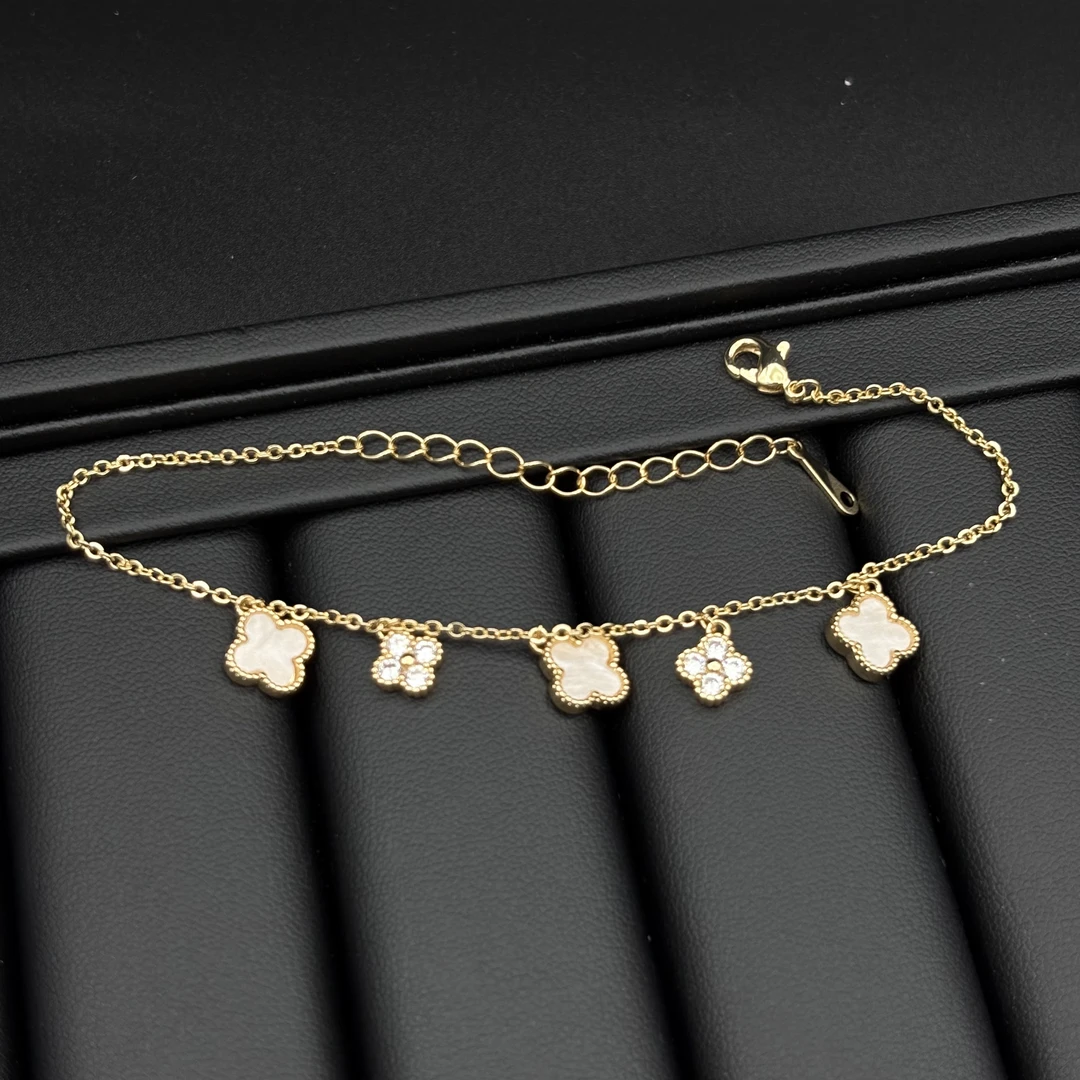 铜合金锆石手链 幸运四叶花迷你手链简约时尚百搭优雅轻奢饰品
