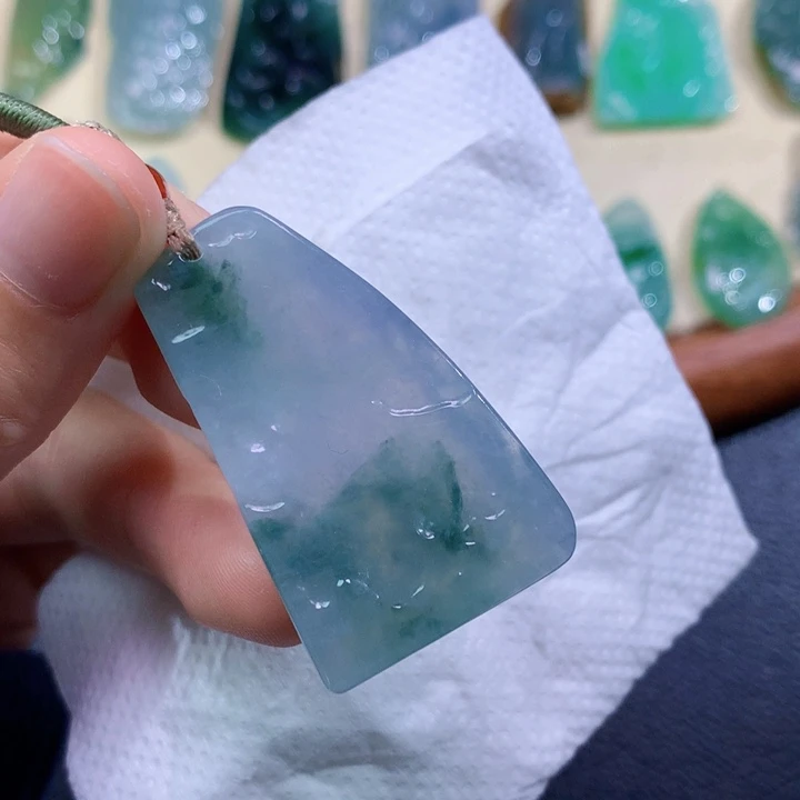 翡翠未镶嵌吊坠(不含链) 9044