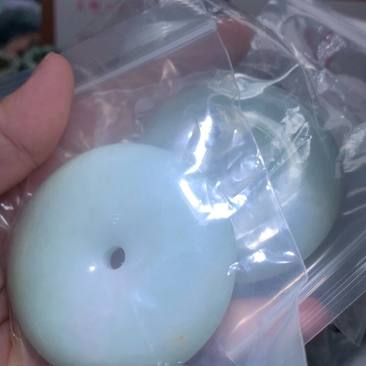 翡翠未镶嵌颈饰保真天然A货翡翠
