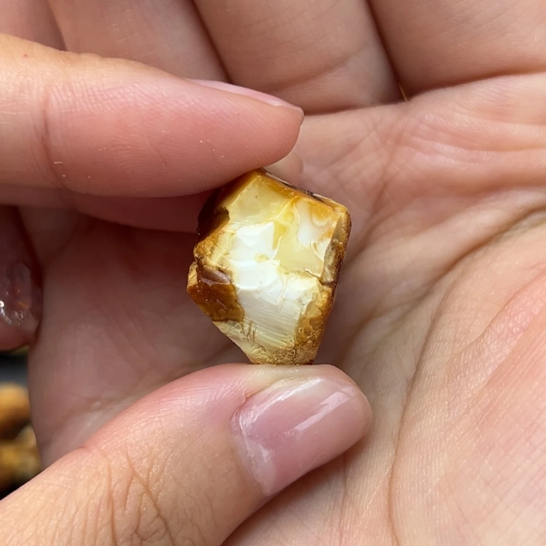 未镶嵌定制琥珀蜜蜡