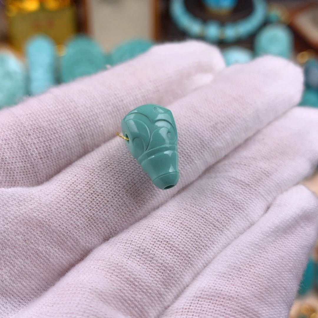 绿松石未镶嵌三通卡9.5