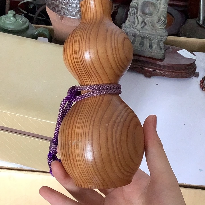 基哥日瓷中古百货