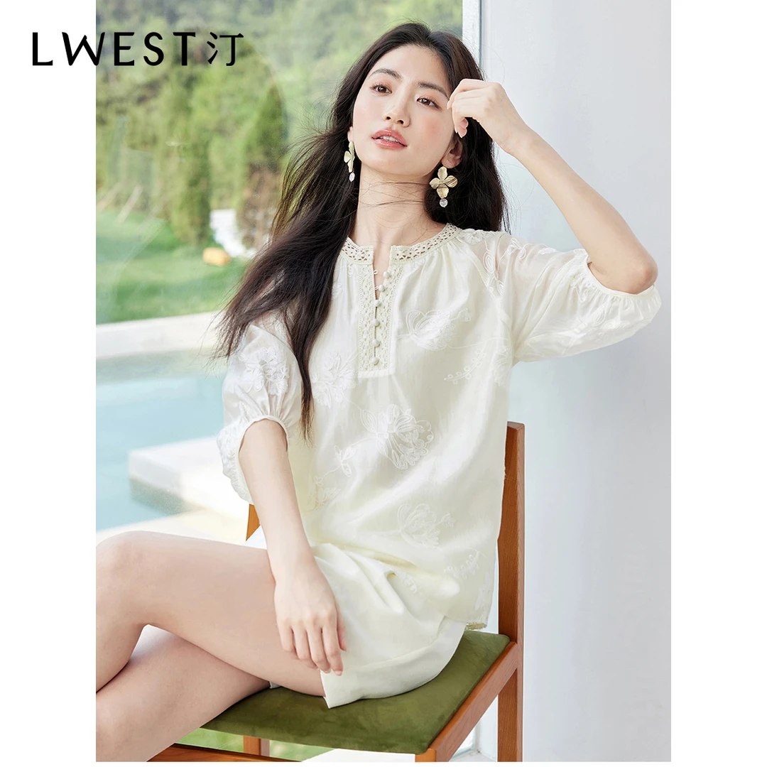 【商场同款】朗文斯汀重工蕾丝拼接灯笼袖绣花衬衫DTYX5205A07079