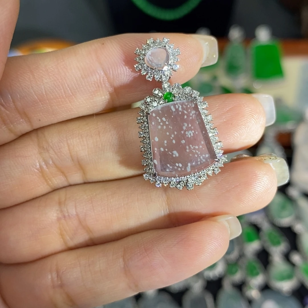 翡翠18K金镶嵌颈饰A货翡翠