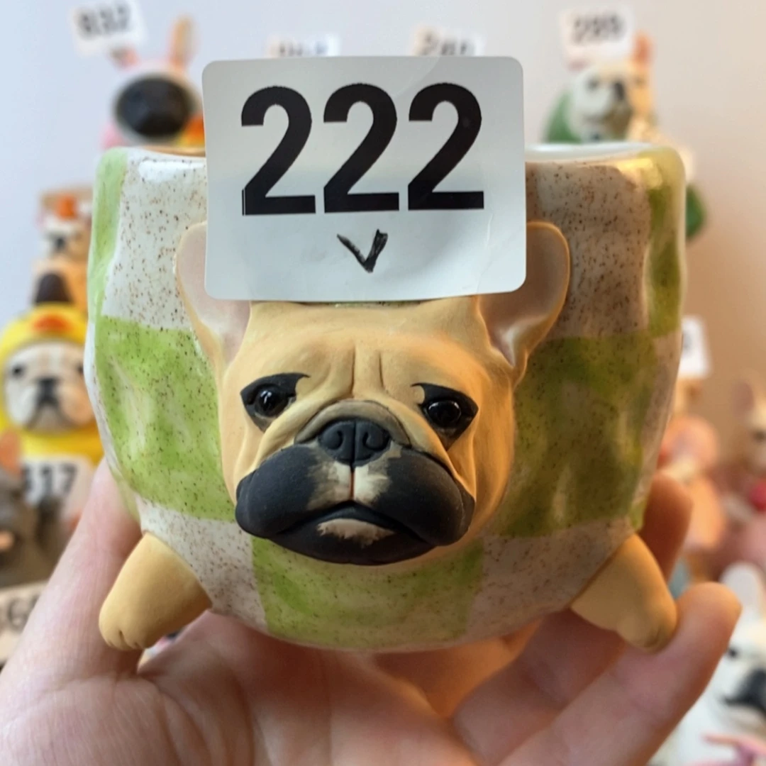 【闪购商品】陶瓷法斗水杯摆件微222