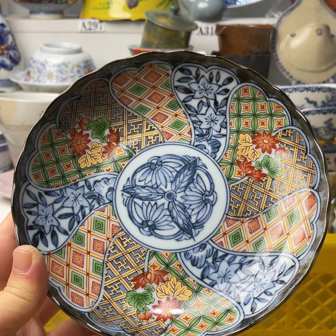 瓷片不敢看电视我要哭我也没
