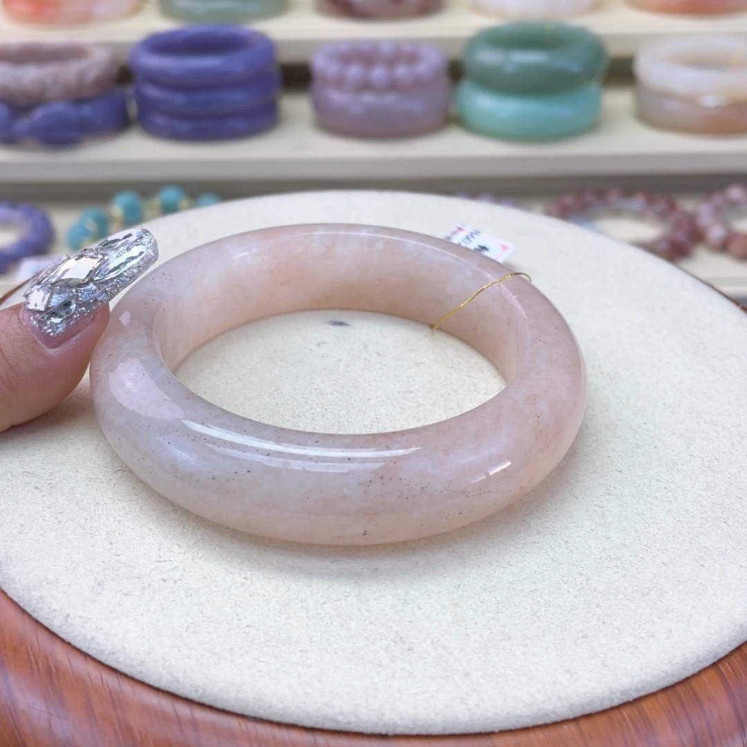 石英质玉未镶嵌手镯