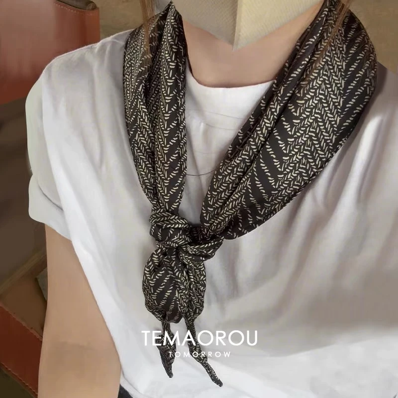25S 黑色人字纹丝巾女春秋季百搭韩版三角披肩外搭打结领巾围巾女