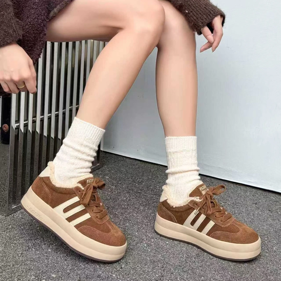 221-538-1 新款加绒复古超舒服百搭软萌时尚休闲鞋