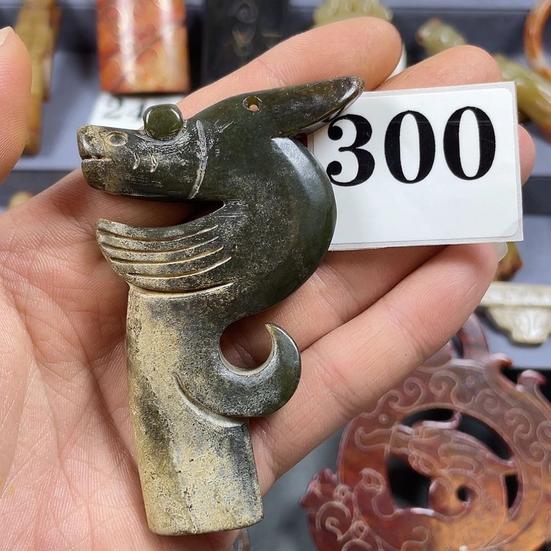 和田玉未镶嵌挂件