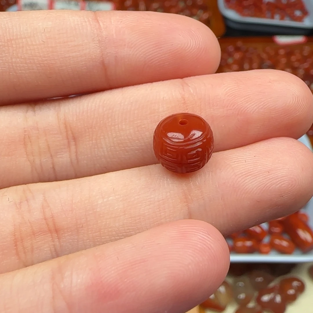 南红玛瑙未镶嵌挂件