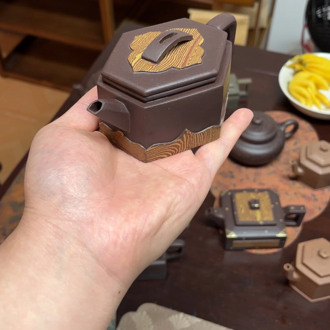 大***米紫砂茶壶盛世花开小