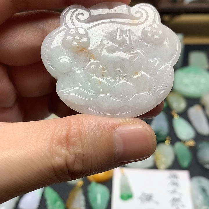 翡翠未镶嵌颈饰天然A货翡翠