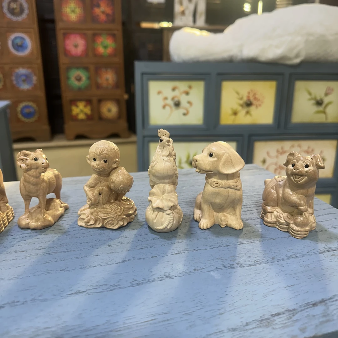 新春实木桃木精品十二生肖摆件手工可爱小动物