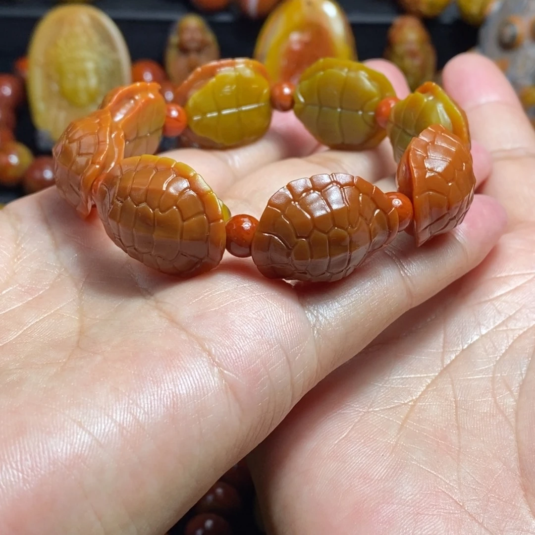 玛瑙/玉髓未镶嵌战国红富甲同料红黄手串