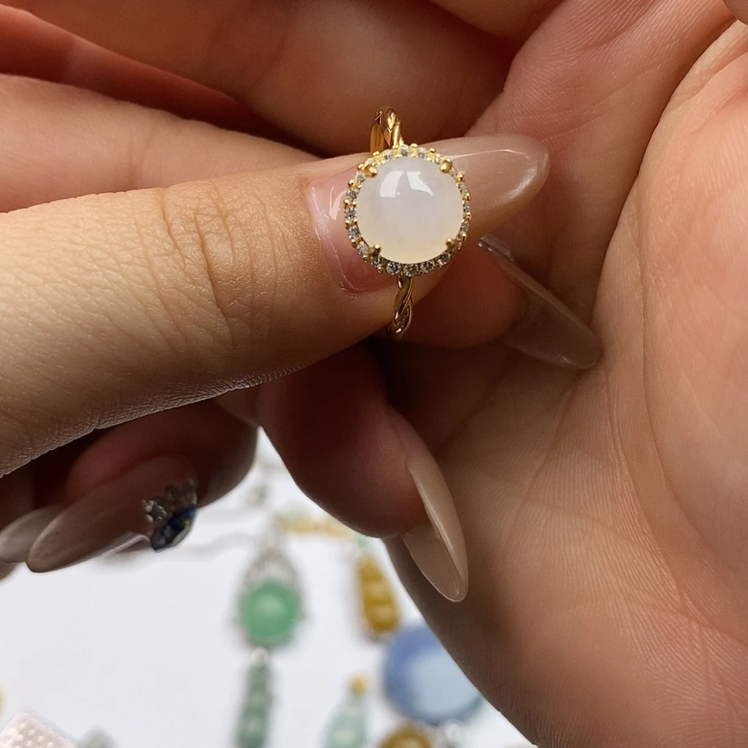 翡翠未镶嵌戒指翡翠