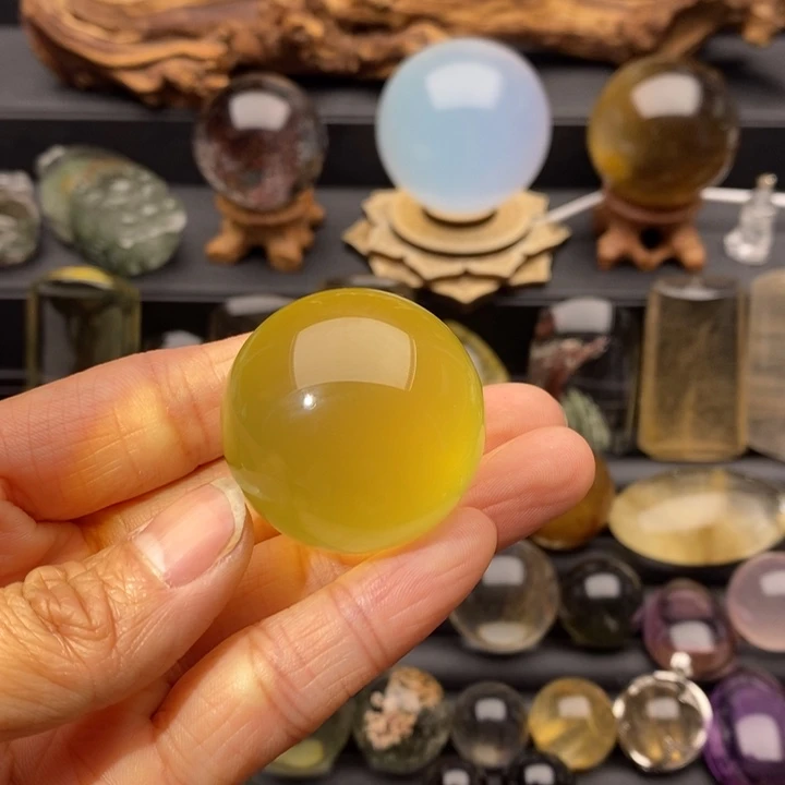 水晶黄水晶球未镶嵌起**星
