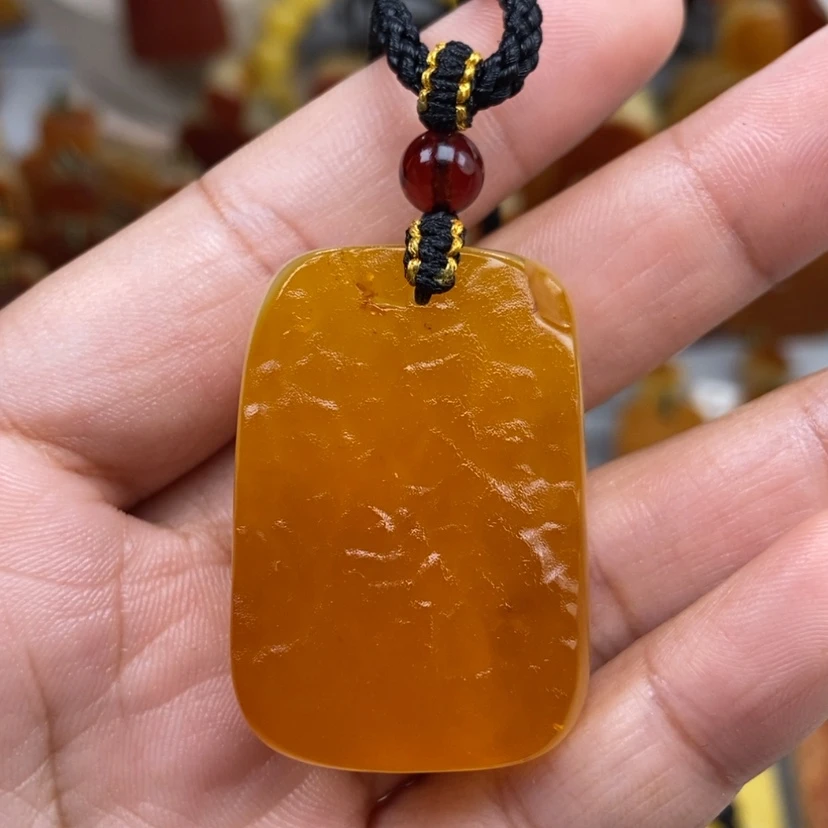 【闪购商品】琥珀颈饰未镶嵌