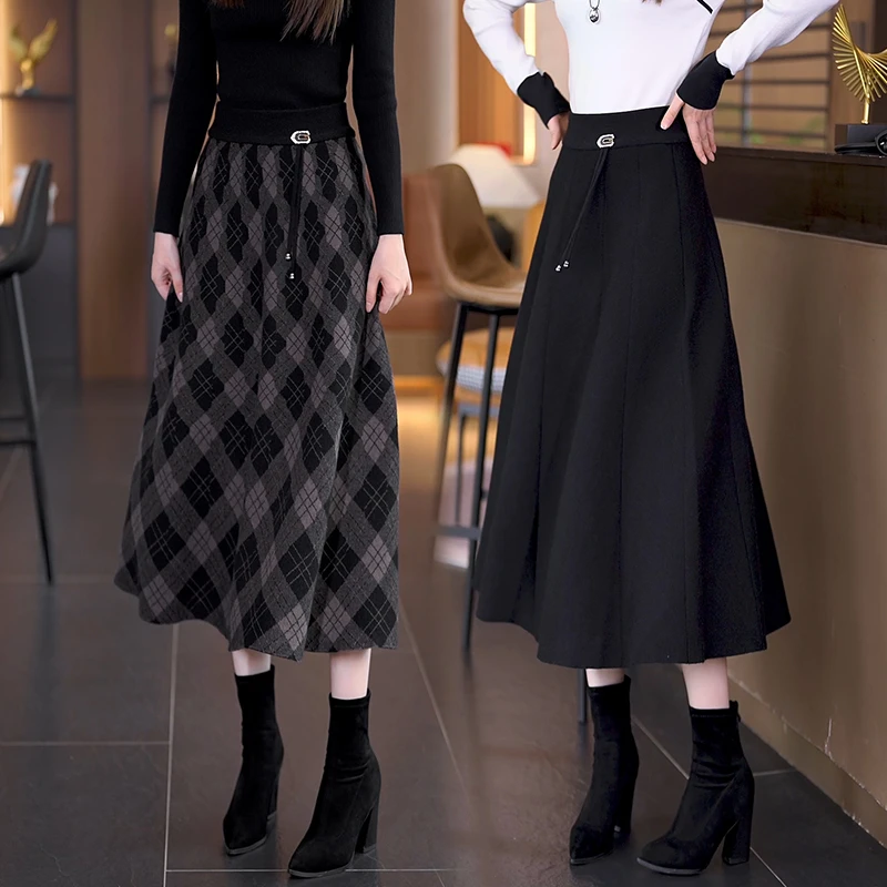 格子气质半身裙女秋冬季新款2025高腰中长款A字裙显瘦保暖毛线裙