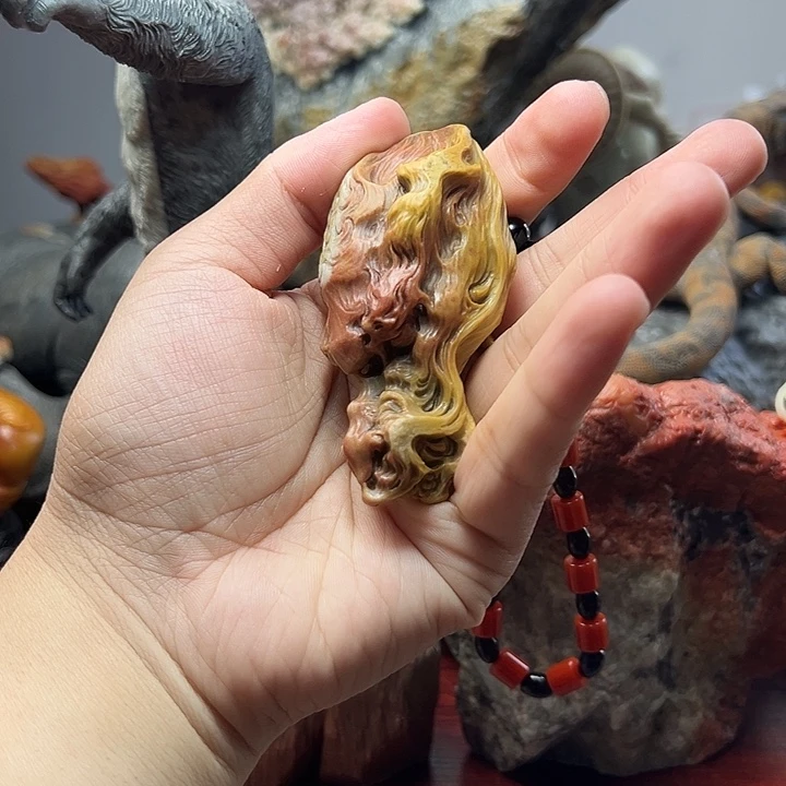 寿山石老****）寿山石手把件