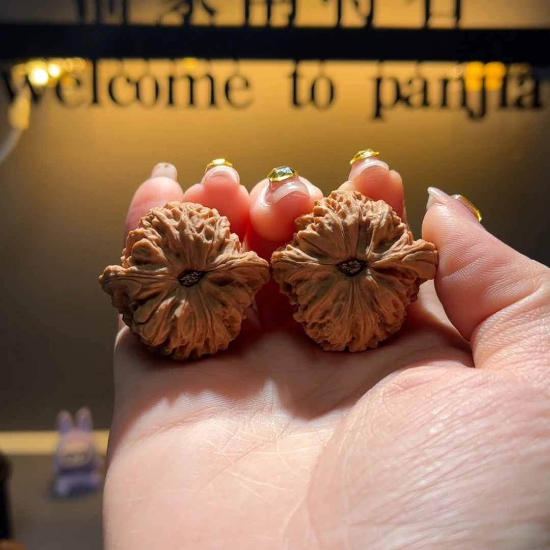 冷***山吊坠文玩核桃南将