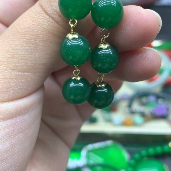 翡翠未镶嵌颈饰吊坠