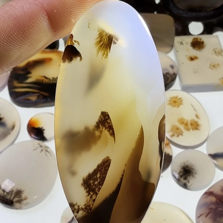 玛瑙/玉髓未镶嵌珠宝半成品