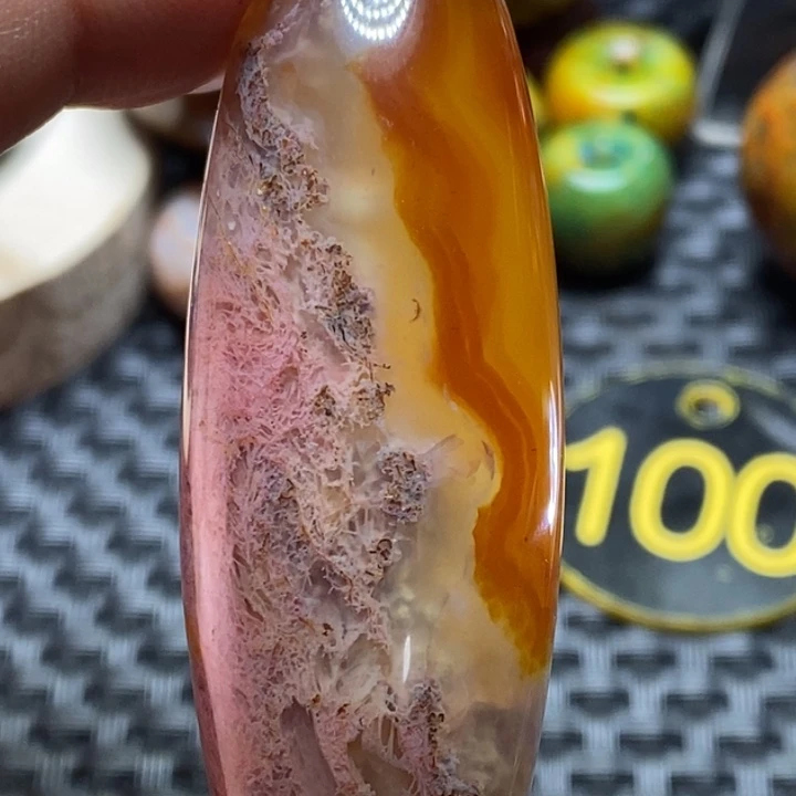 福***海玛瑙/玉髓未镶嵌颈饰