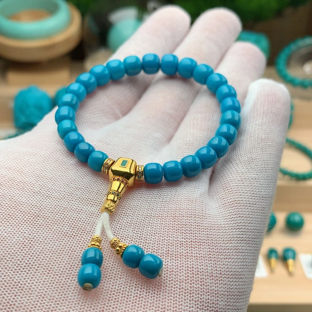 绿松石未镶嵌颈饰