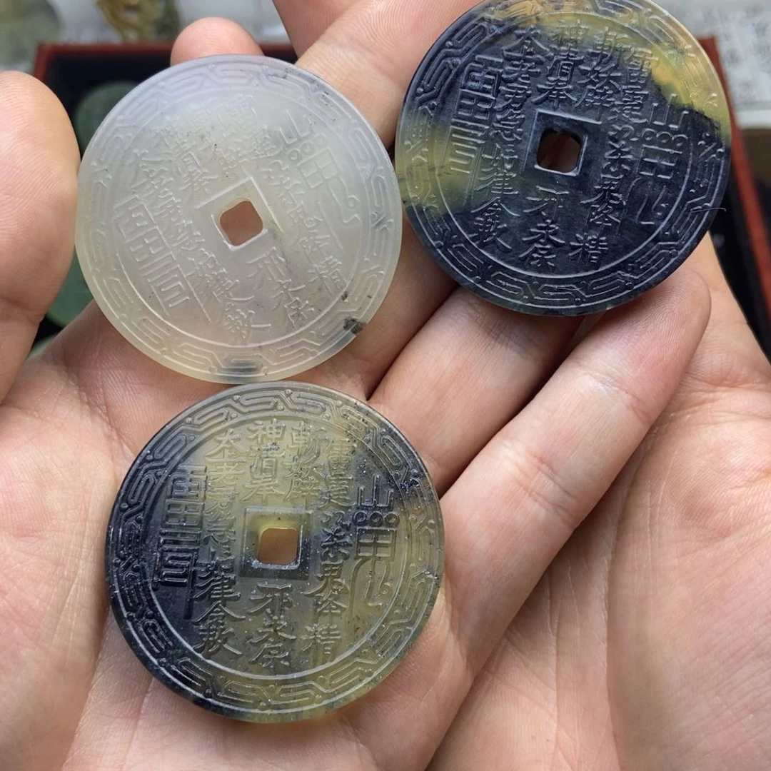 蛇纹石玉颈饰未镶嵌l*K